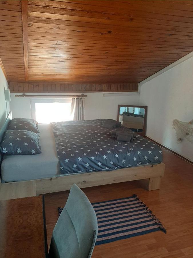 Sea View Apartment In The Center Of Pula Luaran gambar